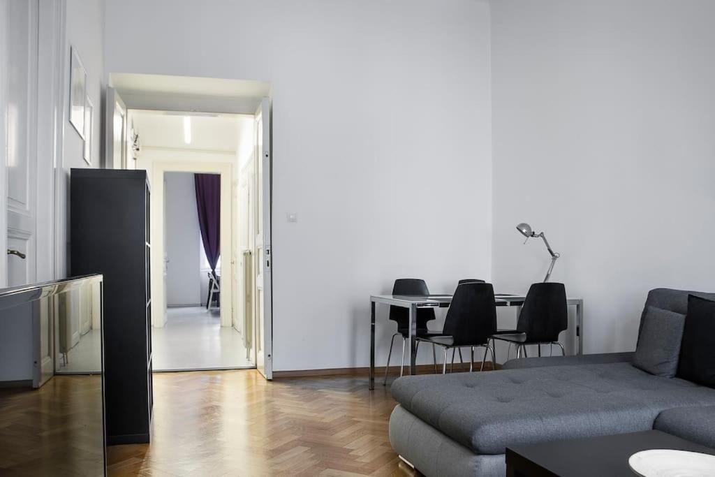 Matyas Apartment
